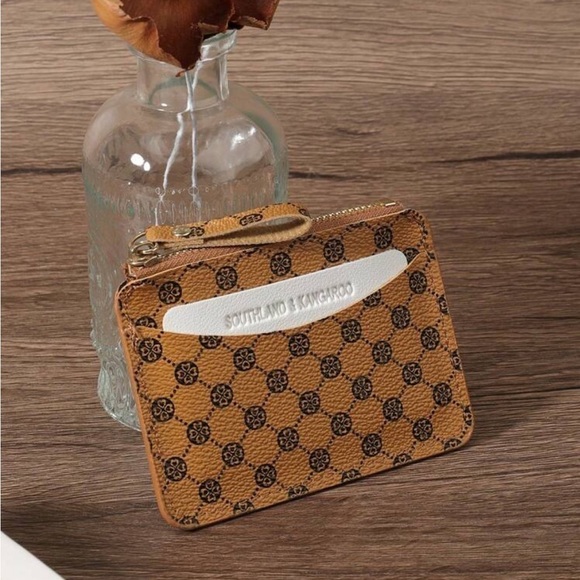 ⚠️Clearance Brown Patterned Small & Slim Cardholder / Wallet - Picture 4 of 7